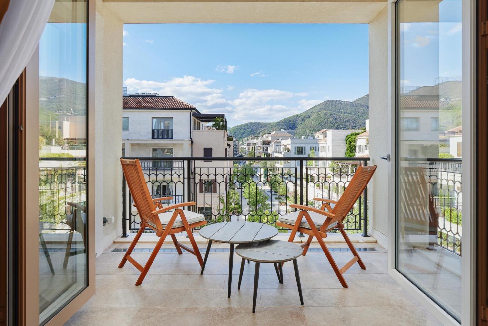 Porto Montenegro Residences 蒂瓦特